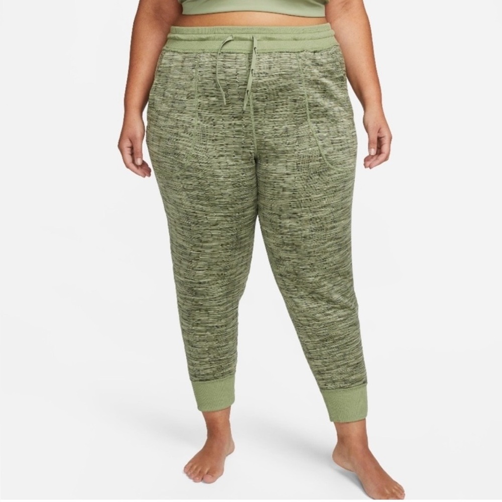 NWT Nike Yoga Reversible Joggers Size 3X
